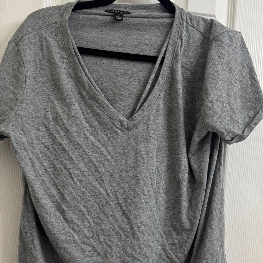 Rock & Republic Heather Gray V-Neck Tee
